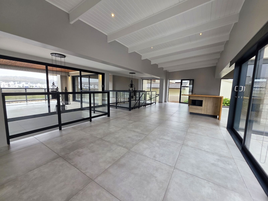 3 Bedroom Property for Sale in Calypso Beach Western Cape